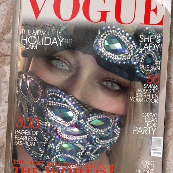 Custom Fashion Designer Farrah Nayka - Picture 3 of 16